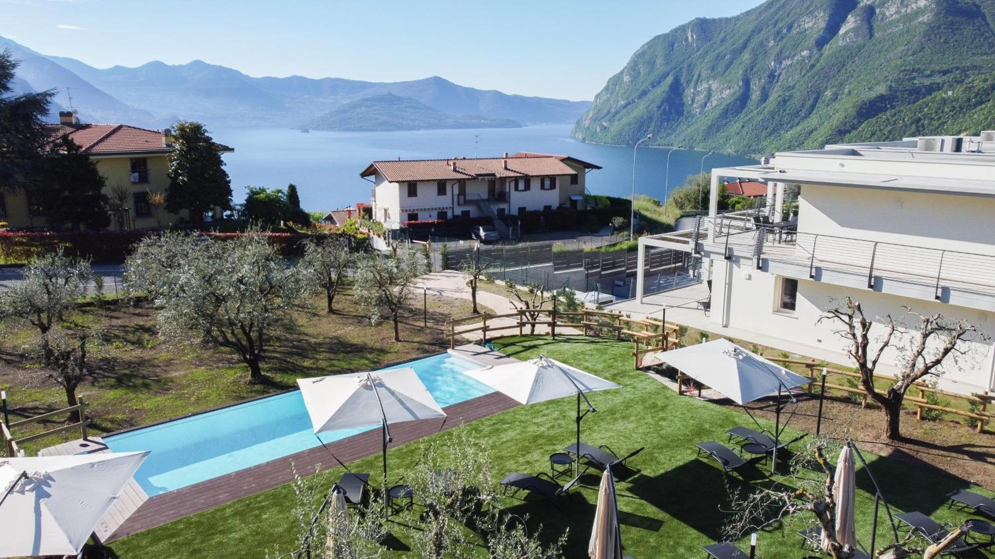 Costa Blu - Terrace Overlooking The Lake & Pool Riva di Solto Exterior foto